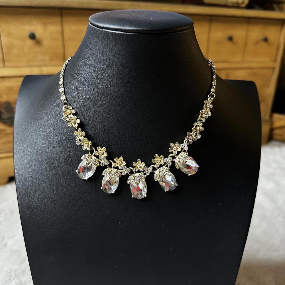 Vintage Gold Plated Rhinestone Floral Statement Necklace 8 Inch